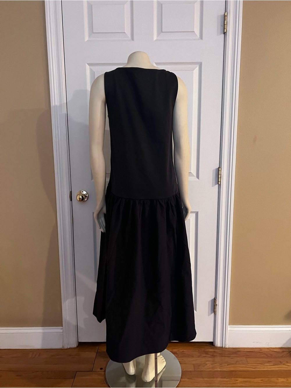 SLEEVELESS DROPPED-WAIST MAXI DRESS - Picture 10 of 14